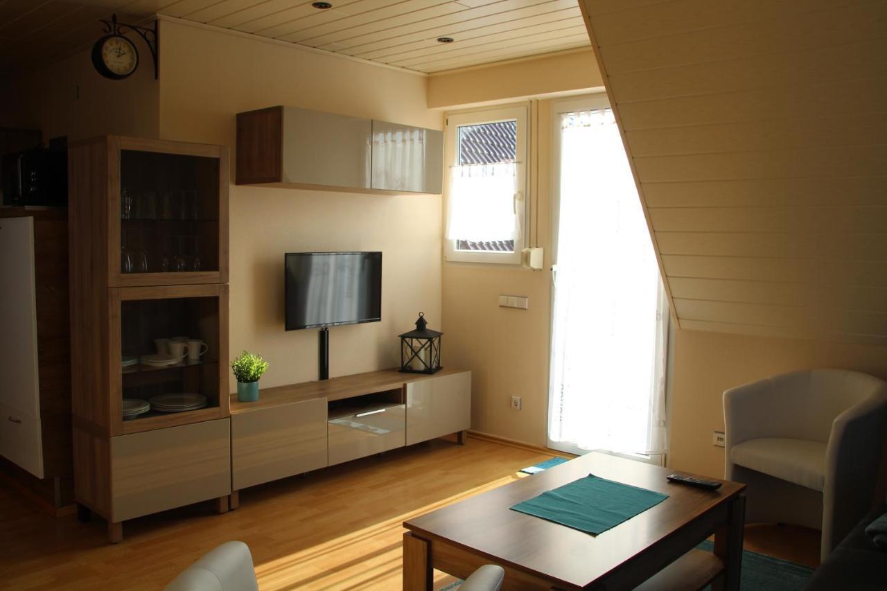 Ferienwohnung Auf Der Blumenstrasse Nettetal Esterno foto